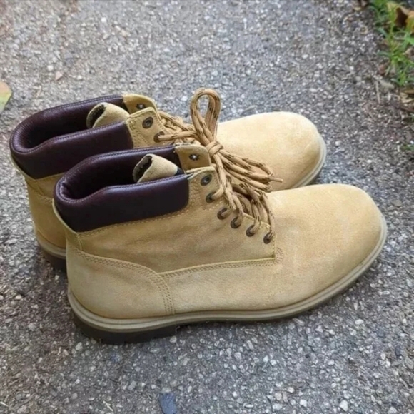 Wolverine Men's Gold Size 12M Gold Waterproof 6 in. Work Boots - Soft Toe - Picture 7 of 7